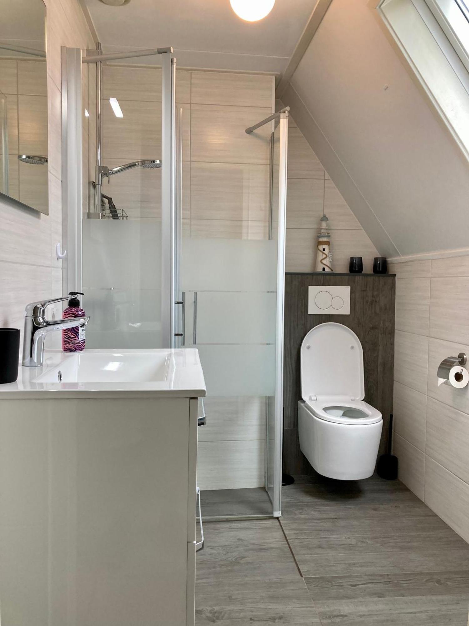 Urlaubsruhe 6 Pers Holiday Home W Terrace Close To National Park Lauwersmeer Anjum Exterior photo